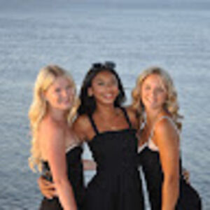 Meet your Posher, Kaia